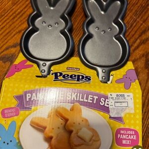 Pancake Skillet Set - silver colored